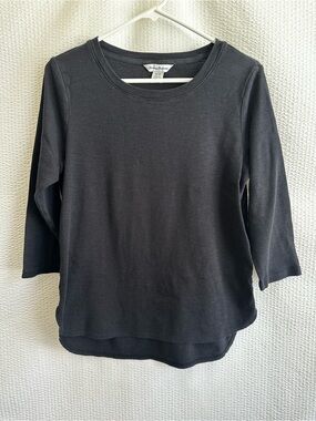 Tommy Bahama Women’s Black 3/4 Sleeve Top Size: Medium